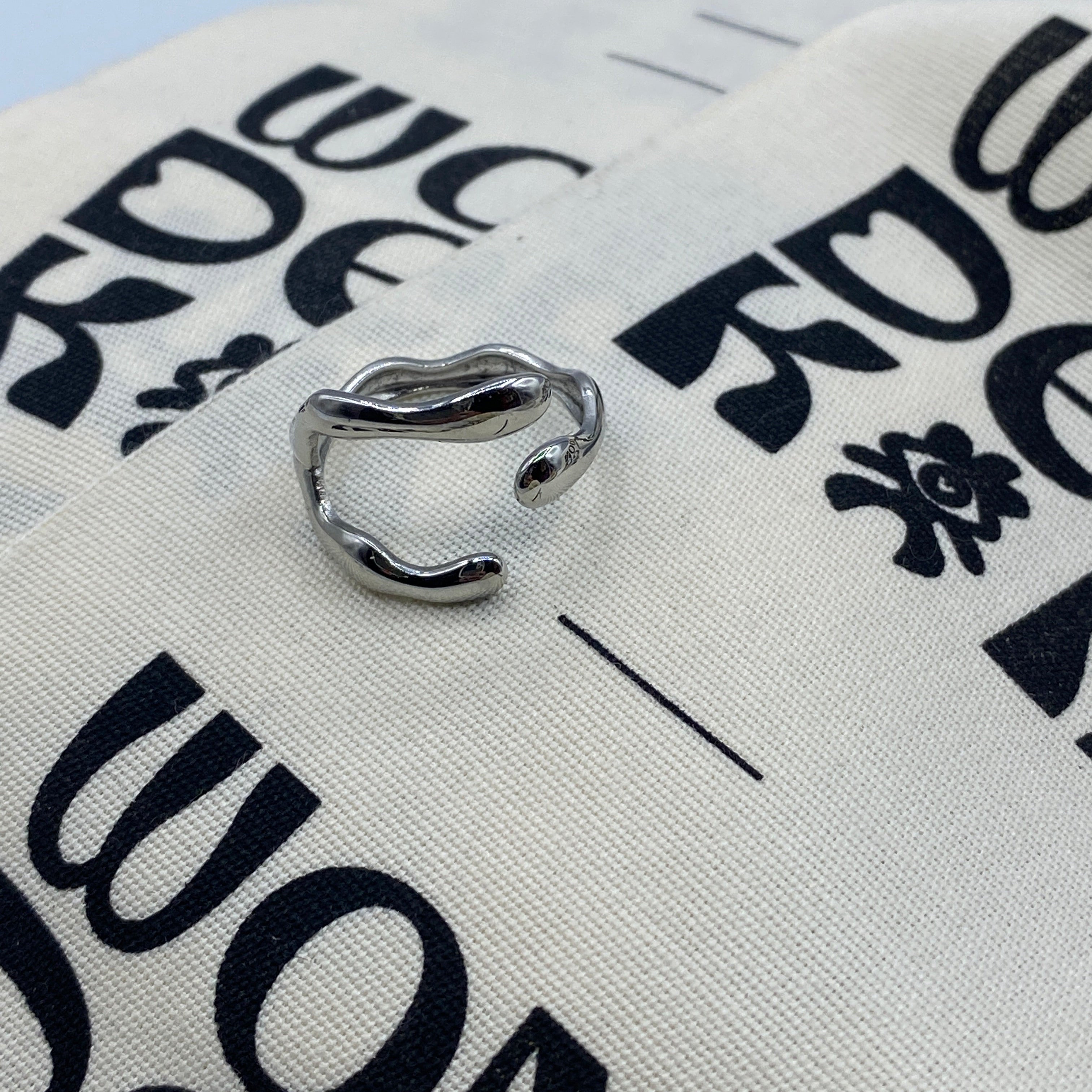 THE RISE RING // Steel