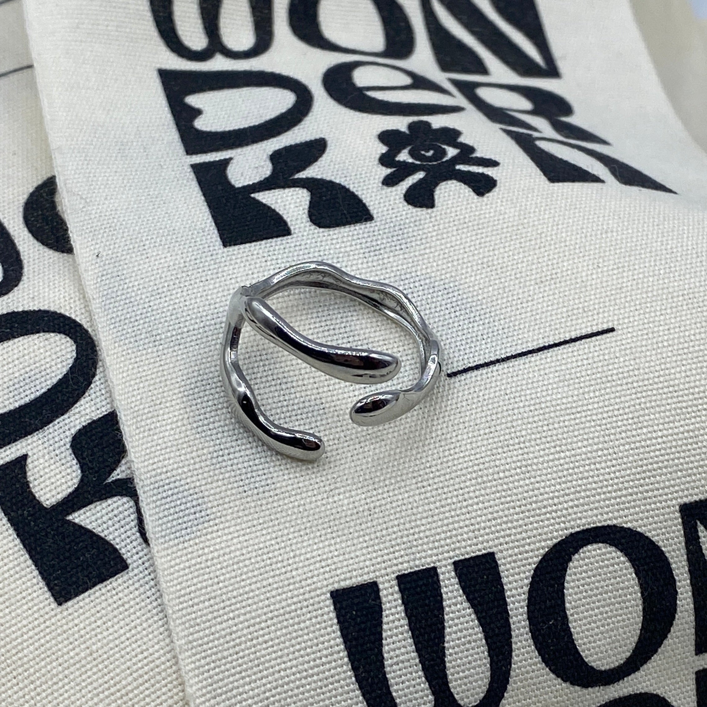 THE RISE RING // Steel